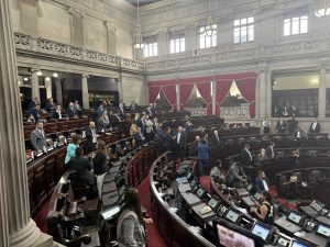 La oposición y gobierno miden sus fuerzas para tener el control del Congreso de la República