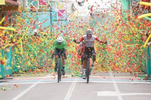 Cesar Guavita del equipo Team Best PC es el ganador de la segunda etapa de la Vuelta Bantrab 2026