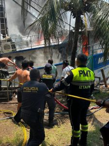 Un barco se incendió en Iztapa