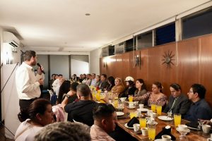 Profesionales capitalinos escuchan a líderes de Cabal