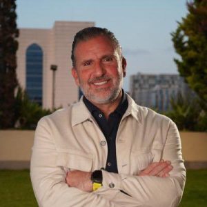 Roberto Arzú sigue firme en Cabal