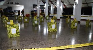Otro golpe al narcotráfico: 800 paquetes con cocaína incautados y dos nicaragüenses capturados