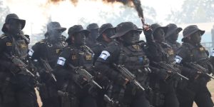 PNC fortalece sus fuerzas especiales con 153 nuevos agentes del GAR, Lobos y Diprona
