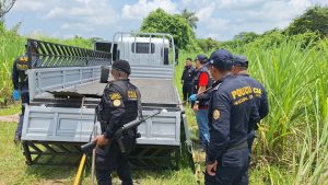 Camión abandonado en Retalhuleu llevaba oculto 72 kilos de cocaína