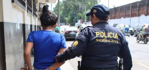Presuntas extorsionistas capturadas en granja Canadá, Escuintla y Pavón, Fraijanes