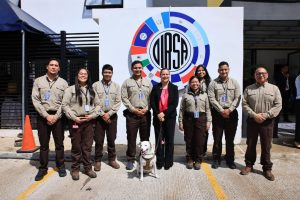 Guatemala forma por primera vez binomios caninos para detección agropecuaria
