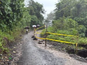 Cierran de forma preventiva el paso en ruta RD-06 Volcán de Fuego, para proteger la seguridad de la población