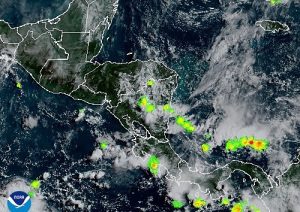 Insivumeh prevé ambiente cálido y lluvias aisladas para este sábado