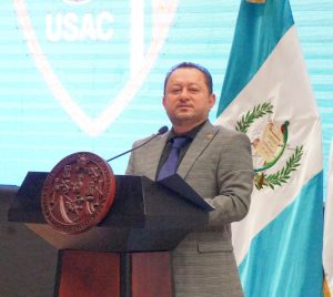 USAC fortalece la innovación educativa con las microcredenciales digitales mediante el Proyecto Mochila