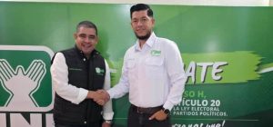 Diputado César Dávila da la bienvenida al nuevo Coordinador Municipal de la UNE en Amatitlán