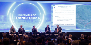 Gobierno busca adquirir 300 buses eléctricos para 2027 como parte del plan de movilidad del área metropolitana