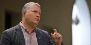 Asume Erwin Barrios como nuevo ministro de Energía y Minas
