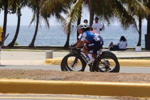 Gaby Soto desafía el asfalto y sella un brillante top 10 en la prueba de ruta Santo Domingo
