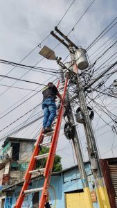 La PNC retira cámaras videovigilancia utilizadas por mareros en Amatitlán