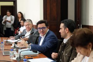 Comisión de Finanzas inicia análisis del Presupuesto 2027 y pide justificar aumento de recursos