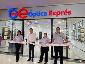 Óptica Exprés llega a Metrocentro con una propuesta que combina tecnología, rapidez y accesibilidad