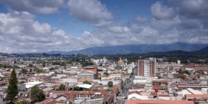 Lluvias y tormentas se prevén este lunes por ingreso de humedad en Guatemala