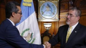 Corte de Constitucionalidad anula el nombramiento de Jonathan Menkos al frente del Banco de Guatemala