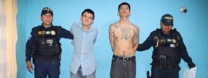 “El Enano” y “Lágrimas” Mareros del barrio 18 capturados en allanamiento en Escuintla