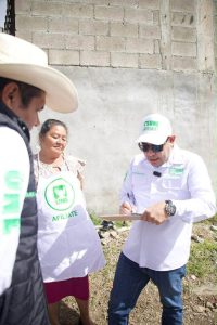 UNE realiza jornada de afiliación casa por casa en San José Pinula