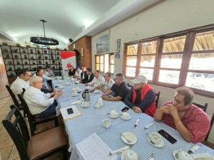 Abraham Rivera se reúne con dirigentes de Guatemala para planificar la etapa final de proselitismo