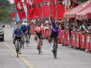 Johan Rubio gana al sprint la primera etapa de la Vuelta a Guatemala; Canastuj destaca con segundo lugar y liderato de montaña